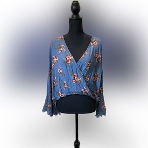 Promisa Brand Top, Size L.